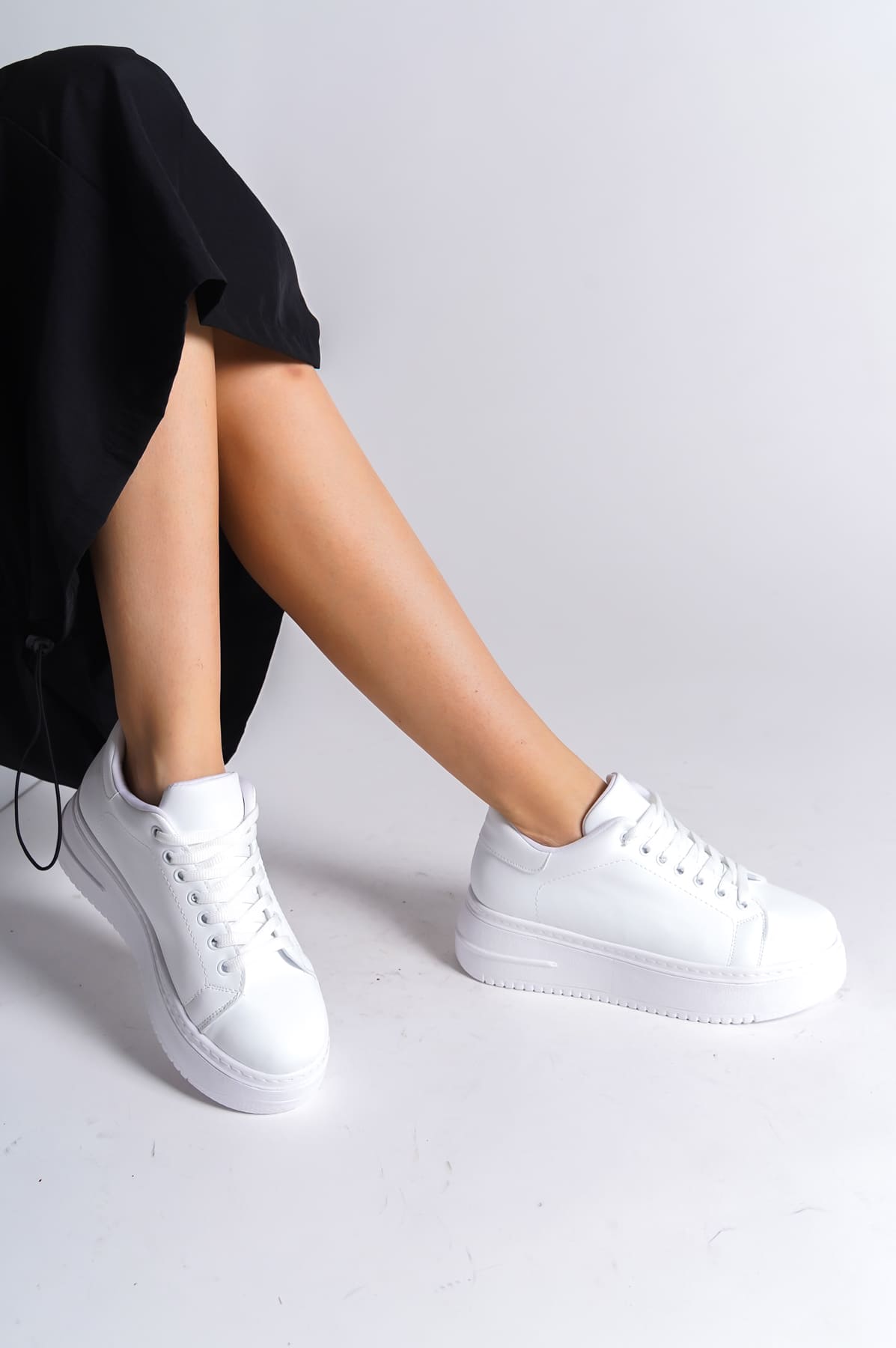 LYON Lace-Up Orthopedic Comfortable White Women's Sneakers - White