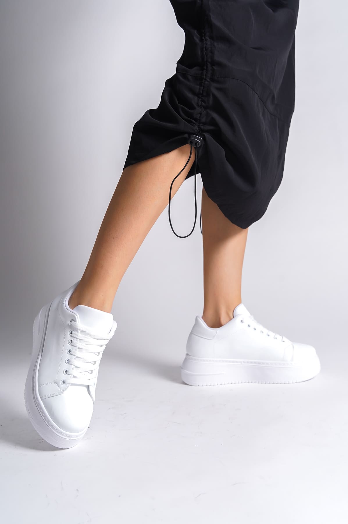 LYON Lace-Up Orthopedic Comfortable White Women's Sneakers - White