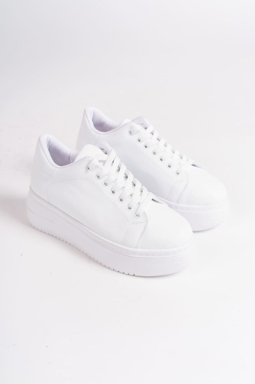 LYON Bağcıklı Ortopedik Rahat Beyaz Kadın Sneaker - Beyaz