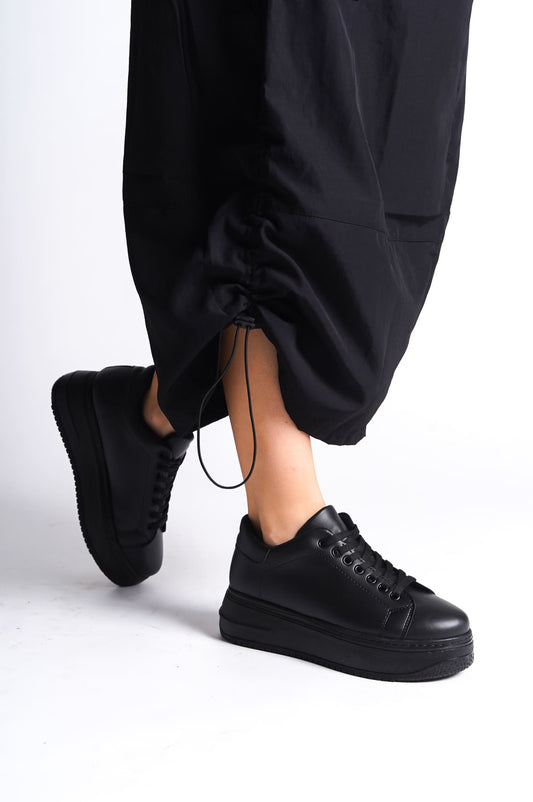 LYON Lace-Up Orthopedic Comfortable White Women's Sneakers - Black