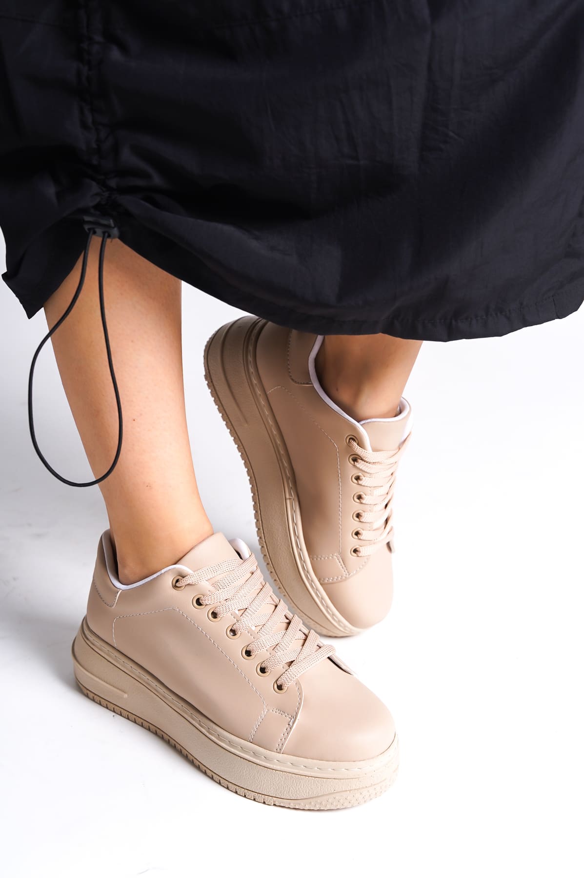 LYON Lace-Up Orthopedic Comfortable White Women's Sneakers - Ten