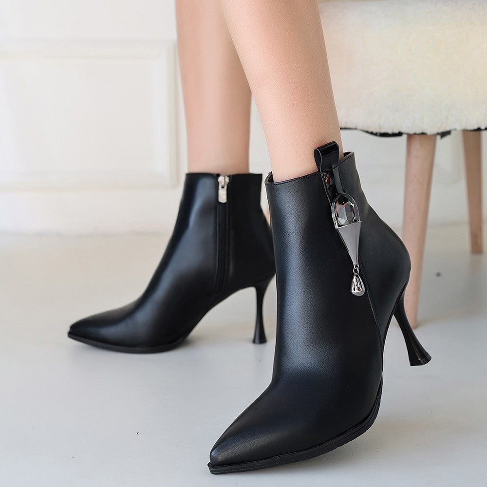 Biort Black Thin Heel Zippered Boots