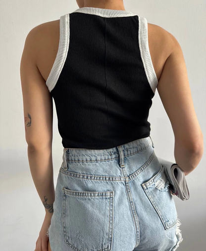 Halter Yaka Biyeli Bluz Siyah Beyaz