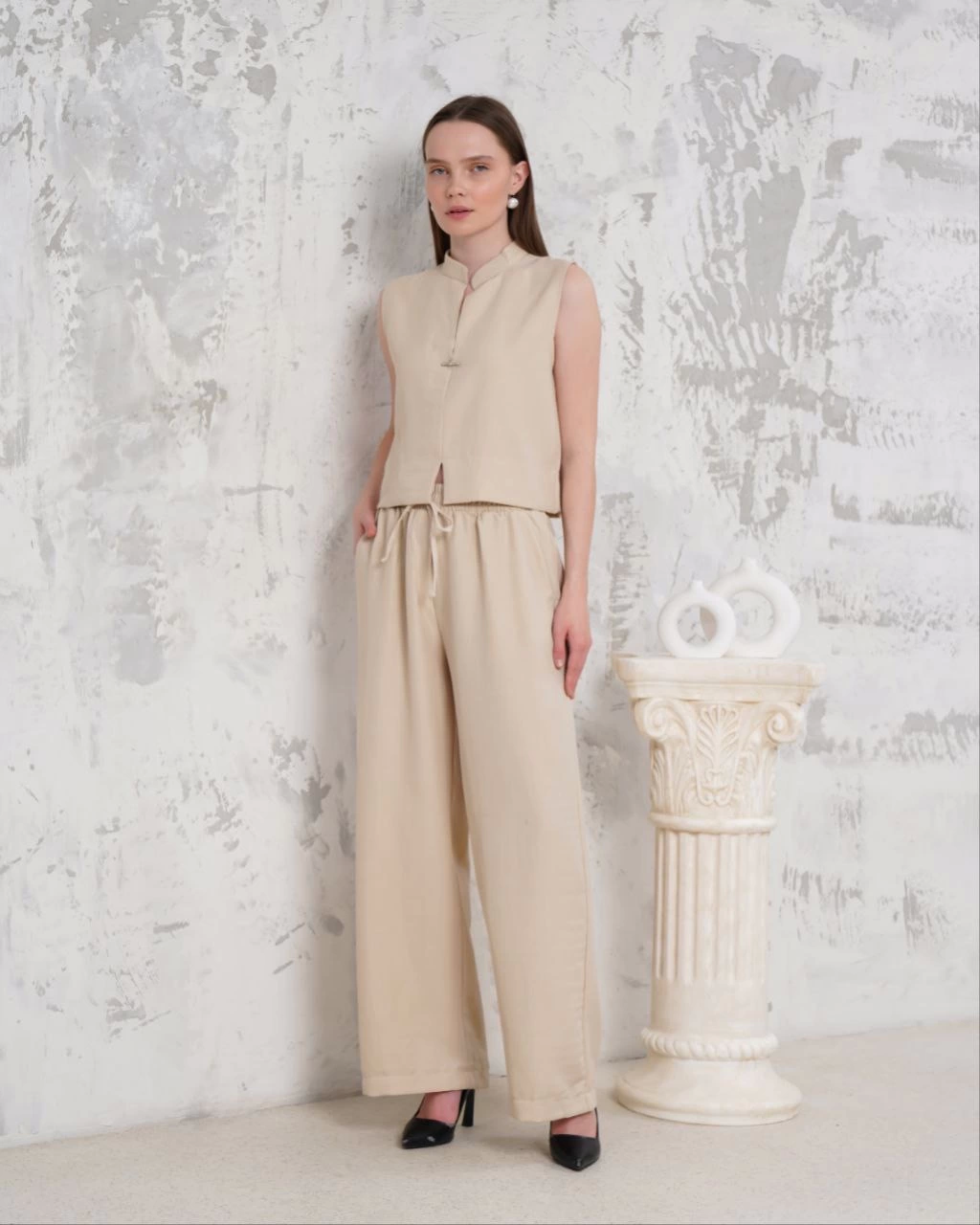 Brooch Vest and Trousers 2-Piece Set Beige