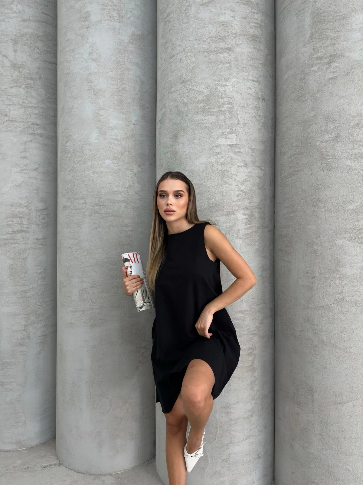 Çan Kesim Siyah Halter Yaka Kısa Basic Elbise