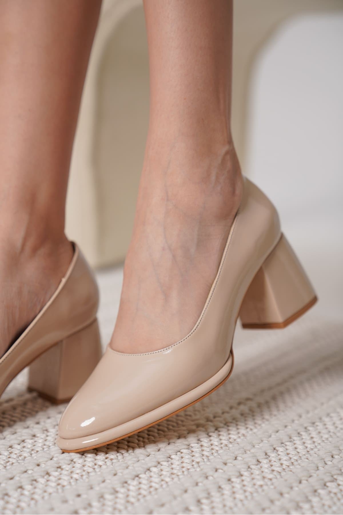 Candie Premium Nude Rugan Kalın Topuklu Stiletto