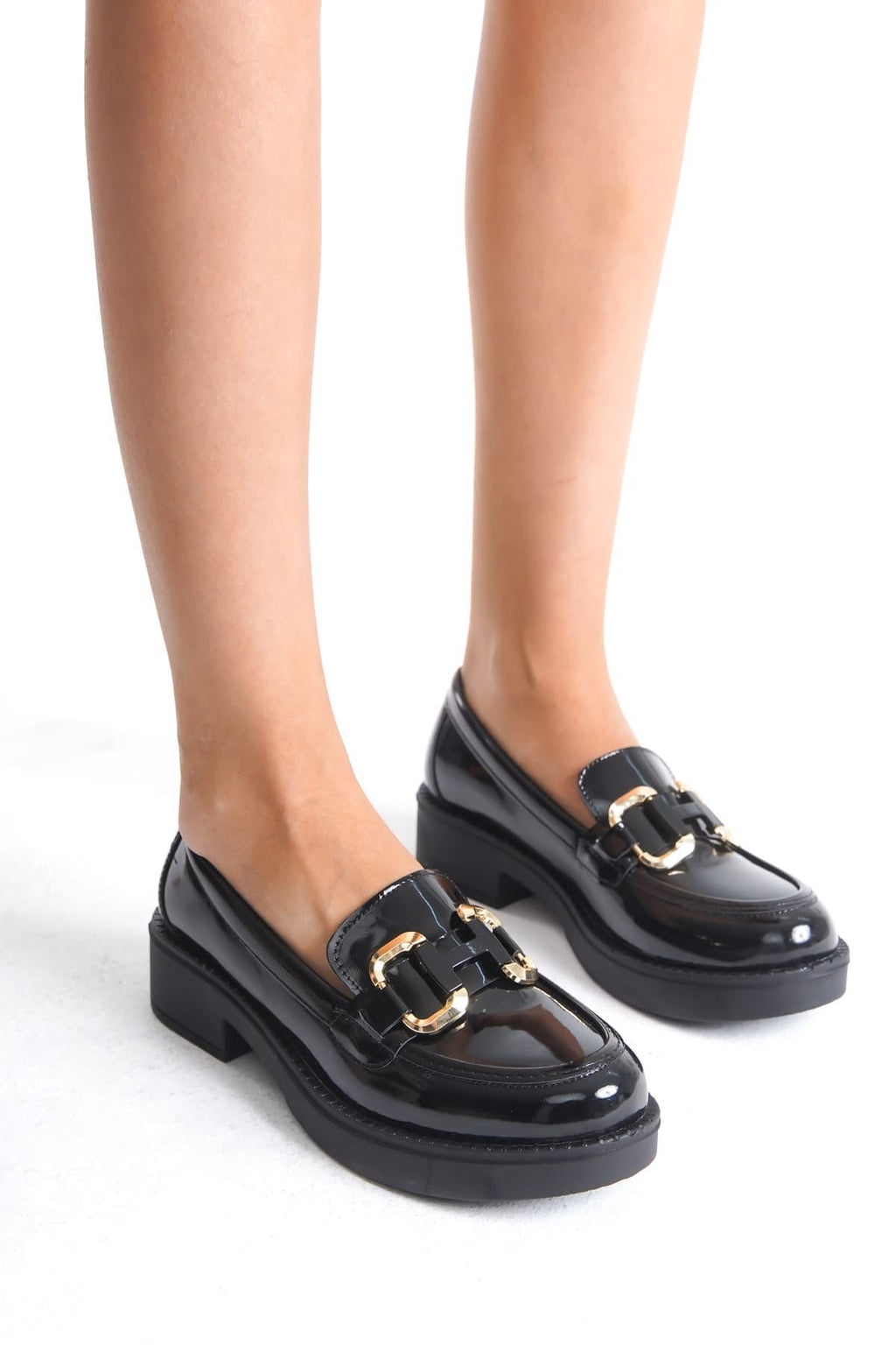 Caro Premium Rugan Siyah Gold Tokalı Kadın Loafer