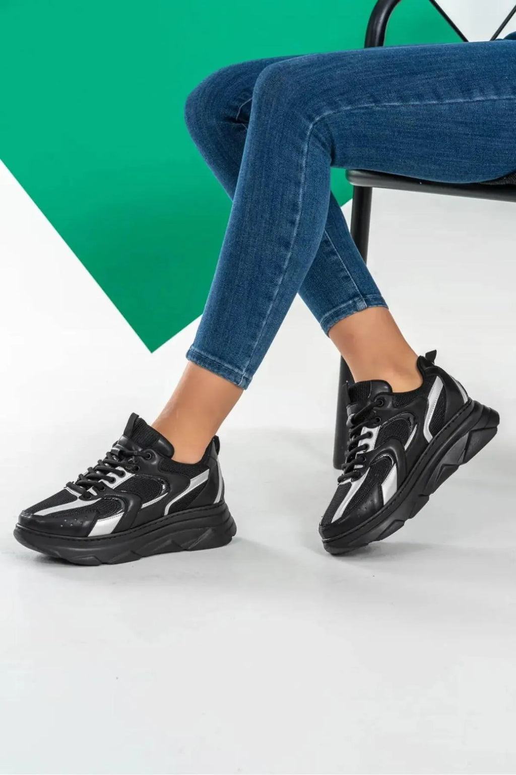 Cata Black and White Lace-Up Knit Detail Women's Sneakers