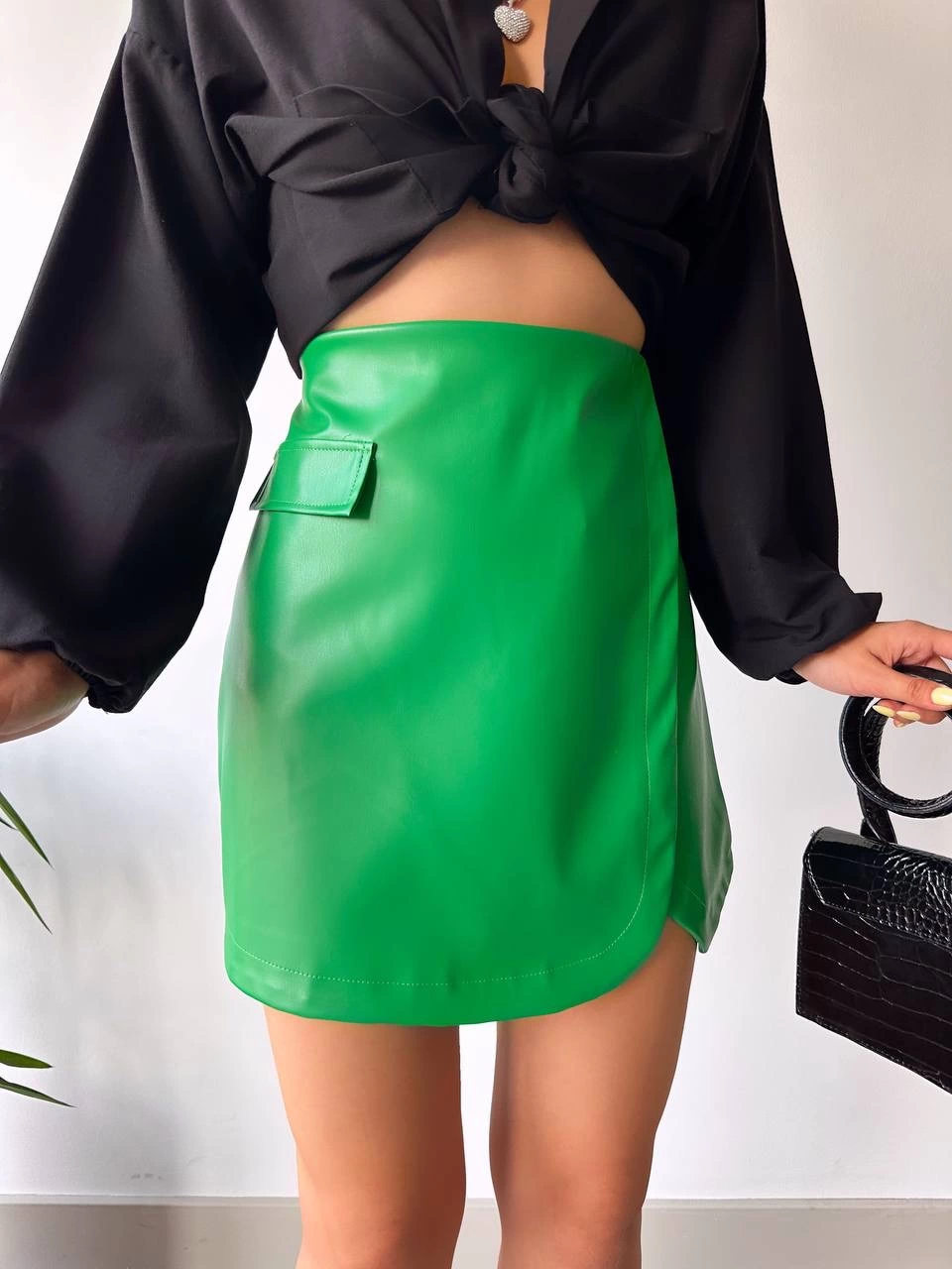Cep Detaylı Oval Kapaklı Deri Etek Yeşil
