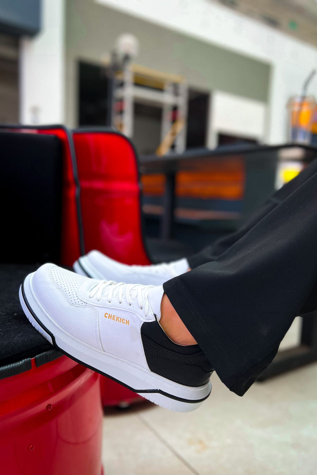 Signature Premium Bağcıklı Erkek Sneaker Beyaz Siyah