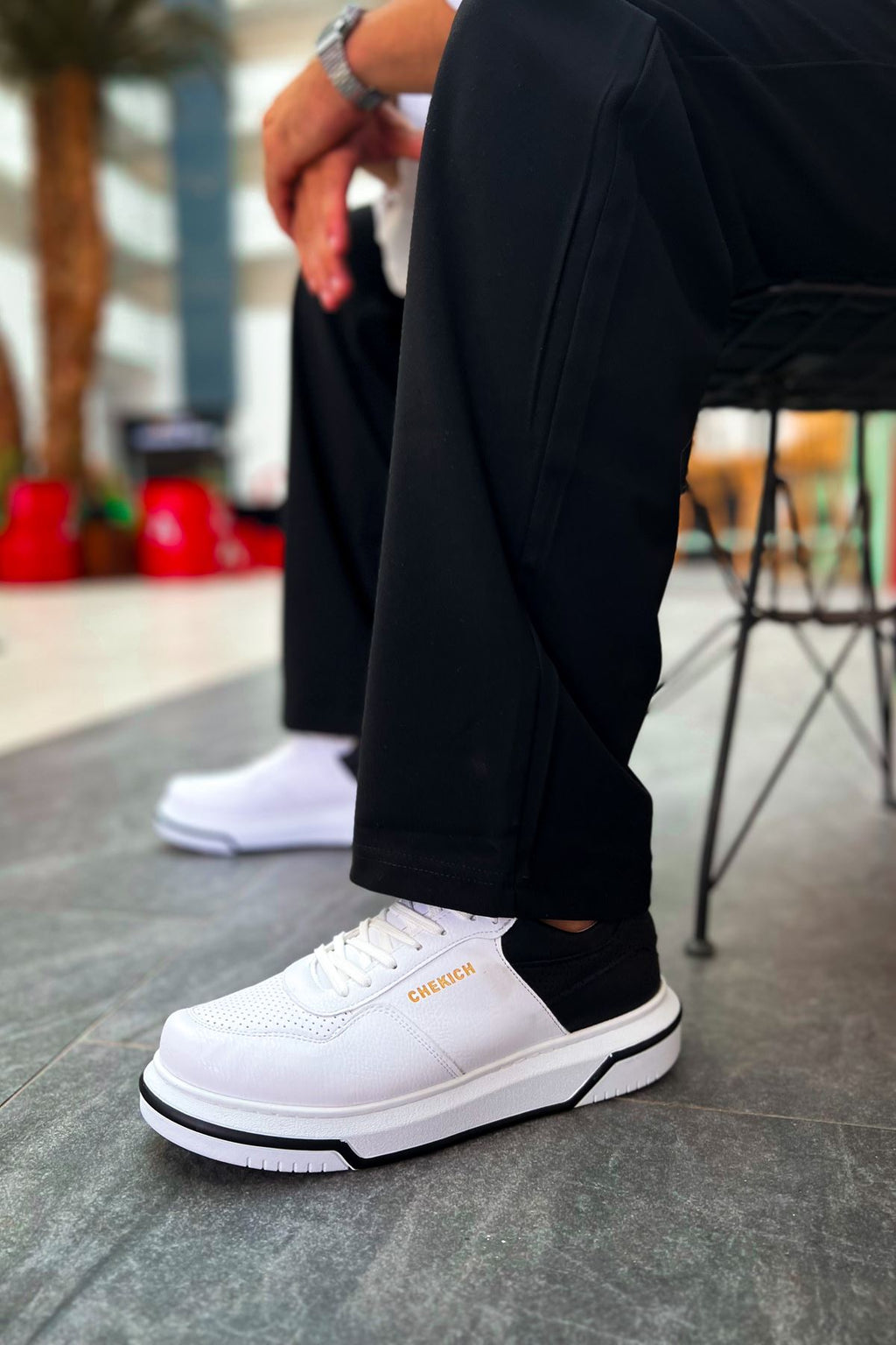 Signature Premium Bağcıklı Erkek Sneaker Beyaz Siyah