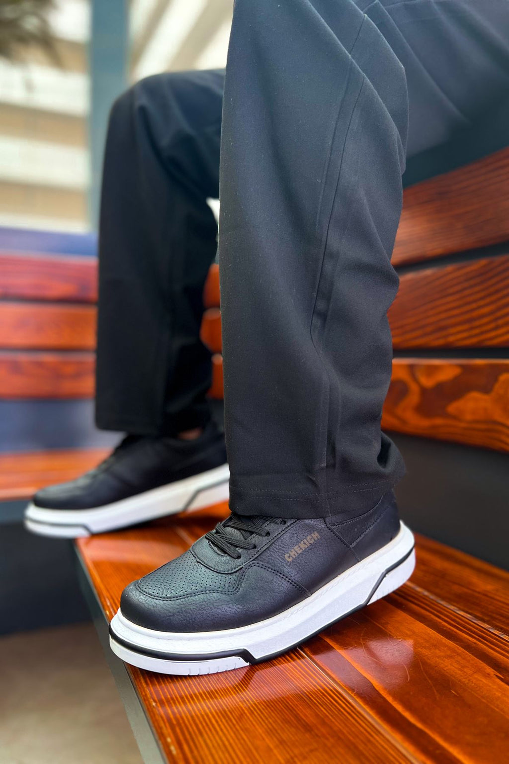 Signature Premium Bağcıklı Erkek Sneaker Siyah Beyaz