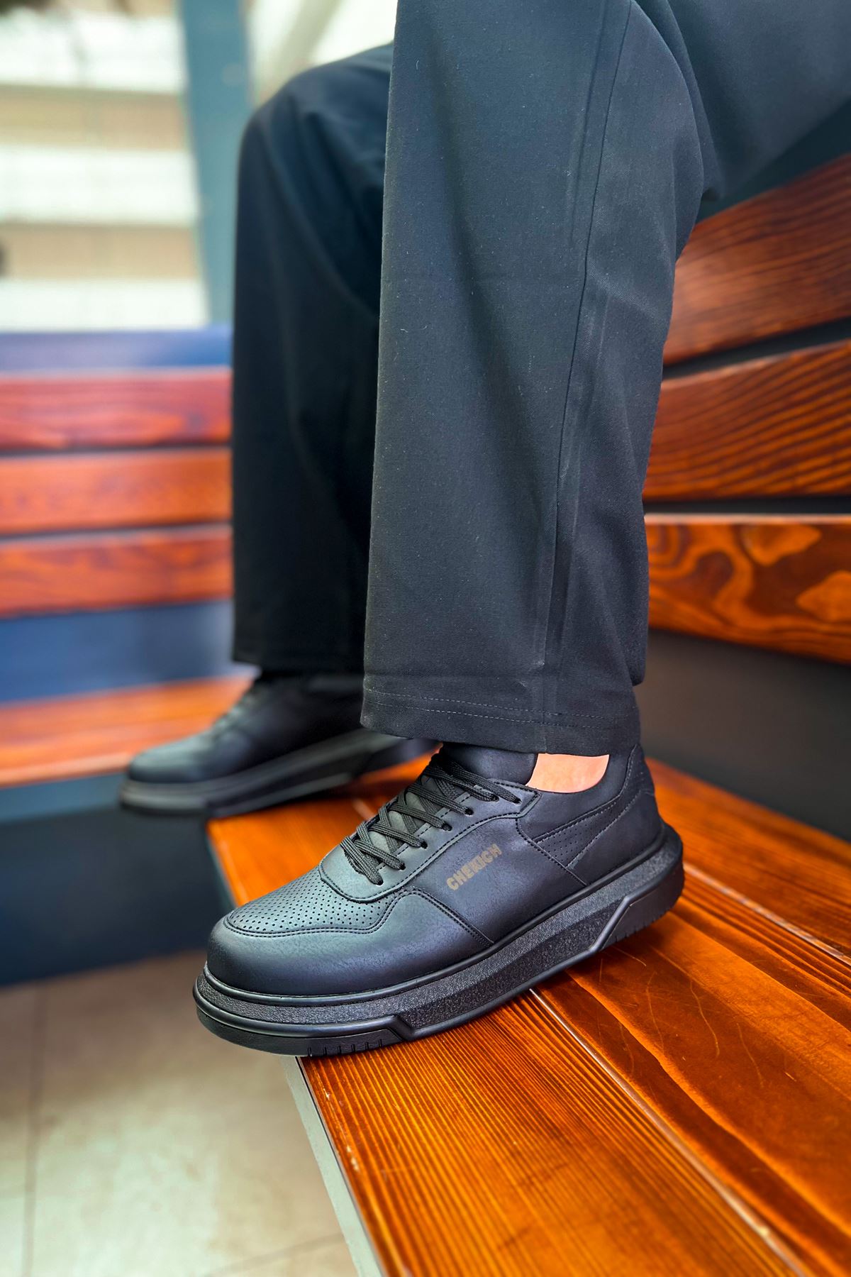 Signature Premium Bağcıklı Erkek Sneaker Siyah