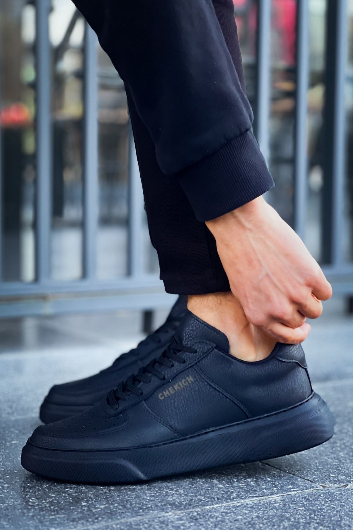 Kenton Bağcıklı Kalın Taban Erkek Sneaker Siyah