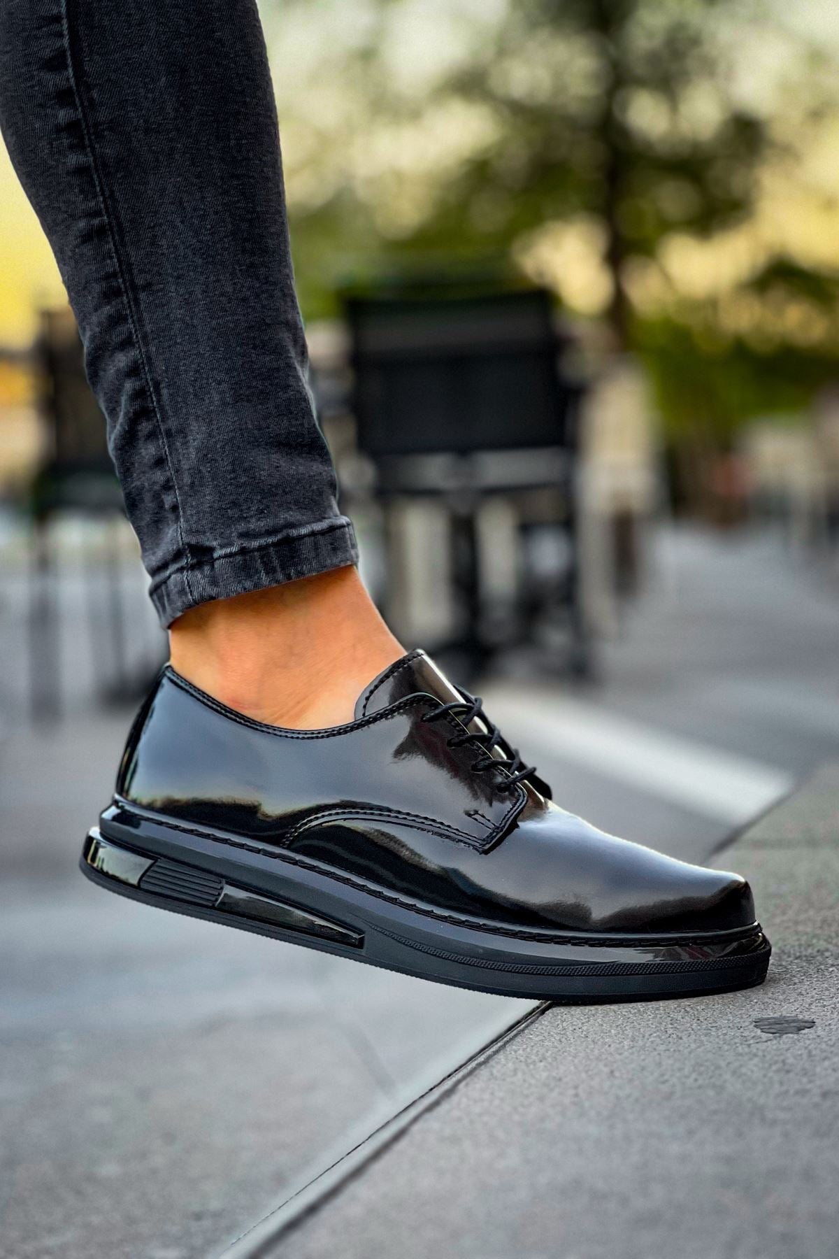 ZRC2403 Premium Günlük Erkek Klasik Ayakkabı Siyah Rugan