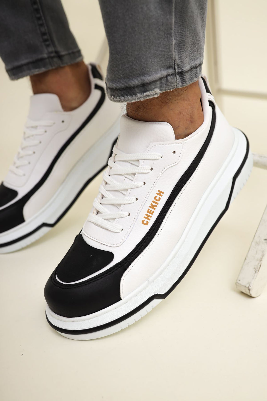 Signature Line Up Erkek Bağcıklı Sneaker Siyah Beyaz