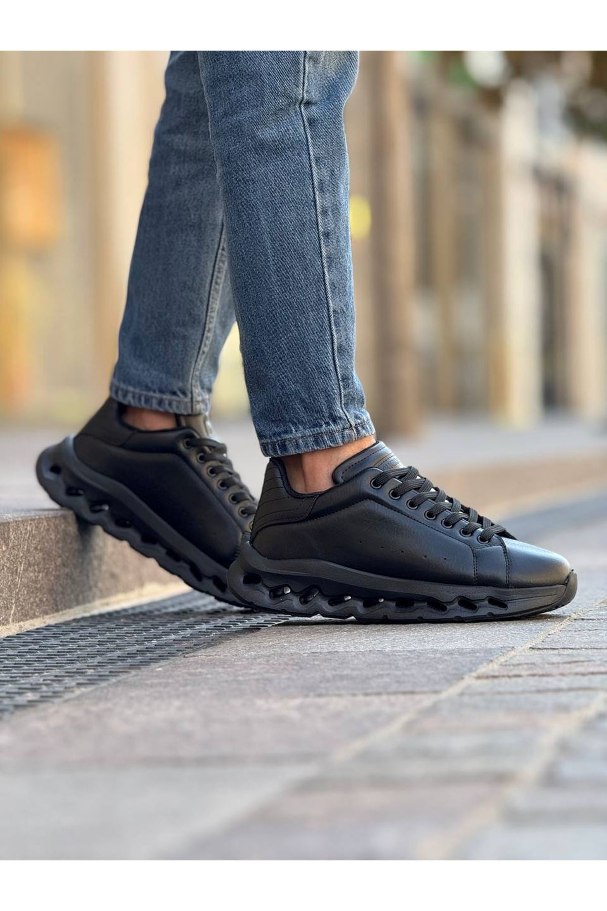 ZRC2533 Premium Özel Taban Erkek Siyah Sneaker