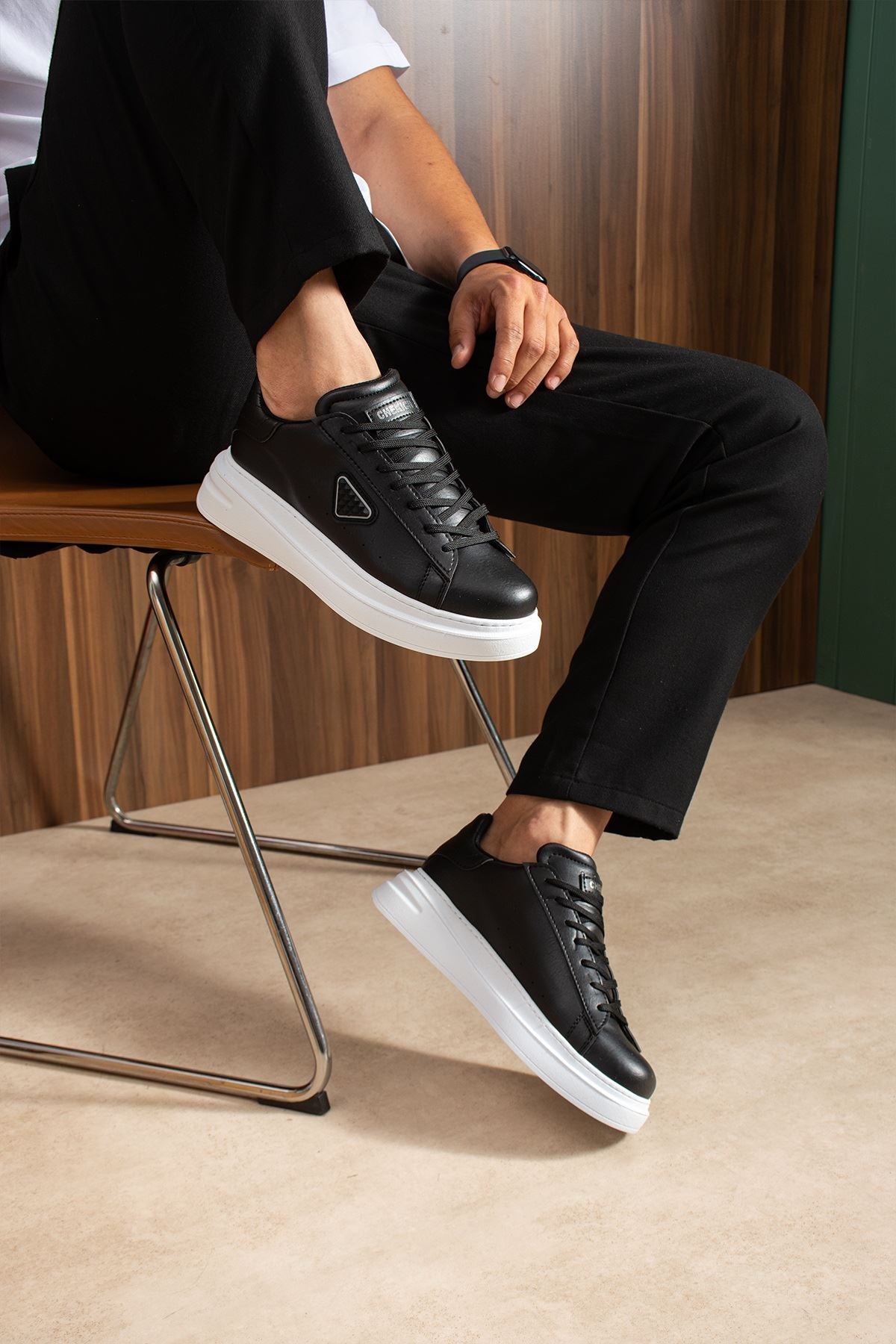 ZRC2535 - Yüksek Kalite Trion Kalın Taban Erkek Siyah Sneakers