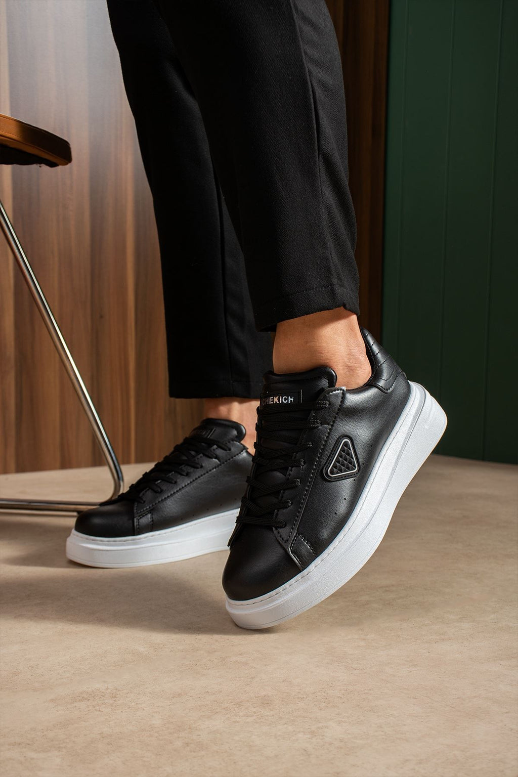 ZRC2535 - Yüksek Kalite Trion Kalın Taban Erkek Siyah Sneakers