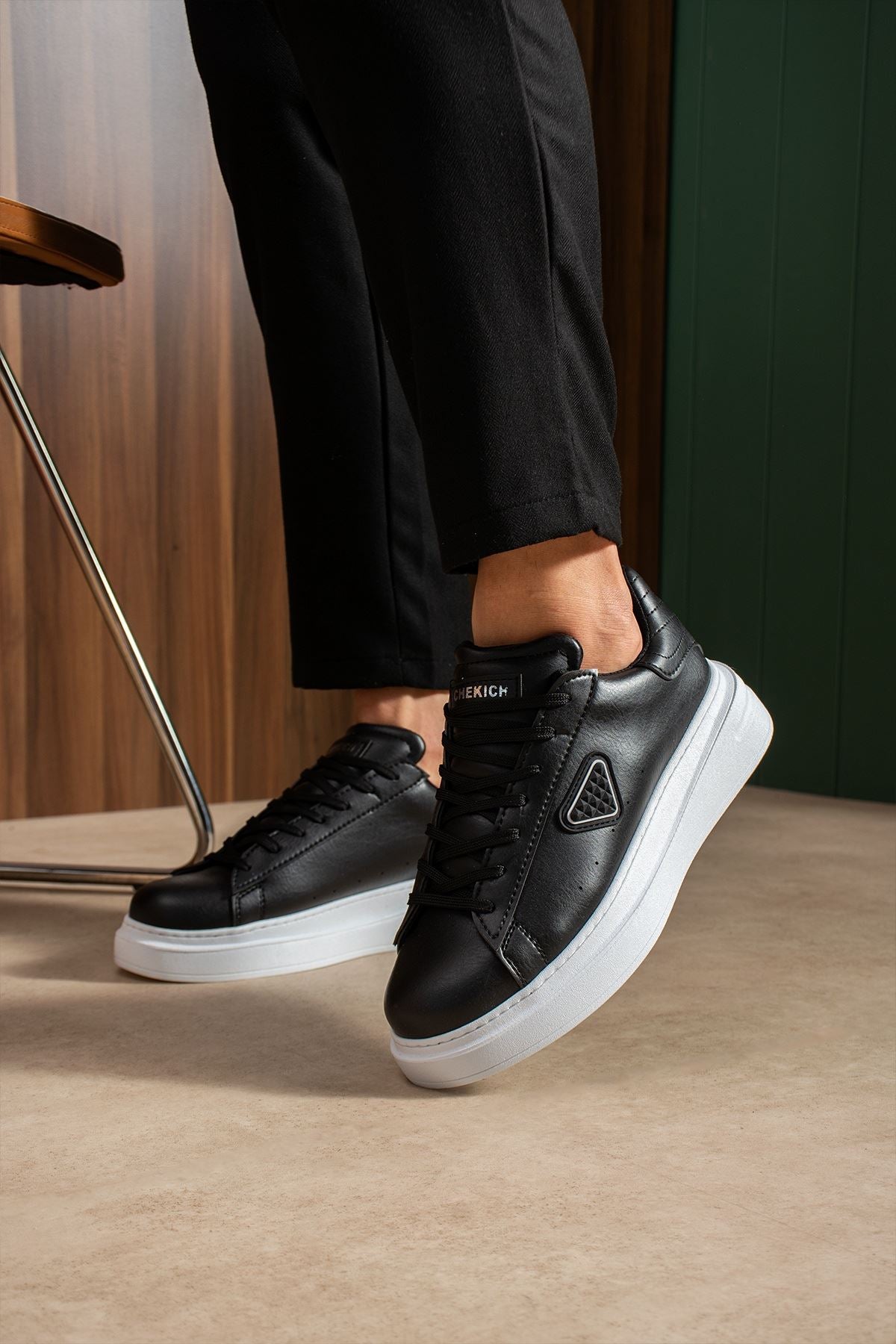 ZRC2535 - Yüksek Kalite Trion Kalın Taban Erkek Siyah Sneakers