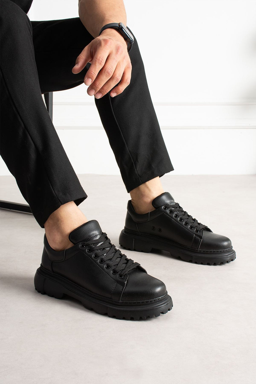 ZRC2611 - Yüksek Kalite Erkek Günlük Basic Siyah Sneaker
