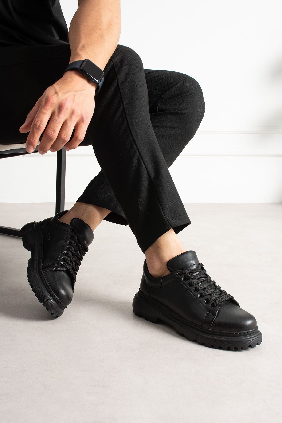 ZRC2611 - Yüksek Kalite Erkek Günlük Basic Siyah Sneaker