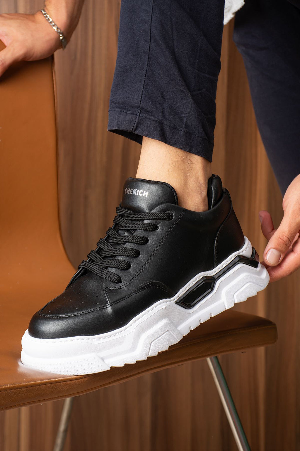 ZRC2615 - Premium Kalite Zyrox 5.5 cm Kalın Taban Erkek Sneakers Siyah Beyaz