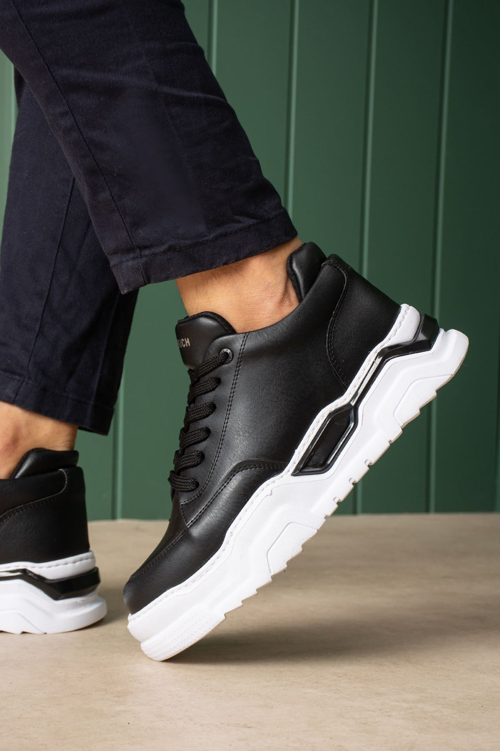 ZRC2615 - Premium Kalite Zyrox 5.5 cm Kalın Taban Erkek Sneakers Siyah Beyaz