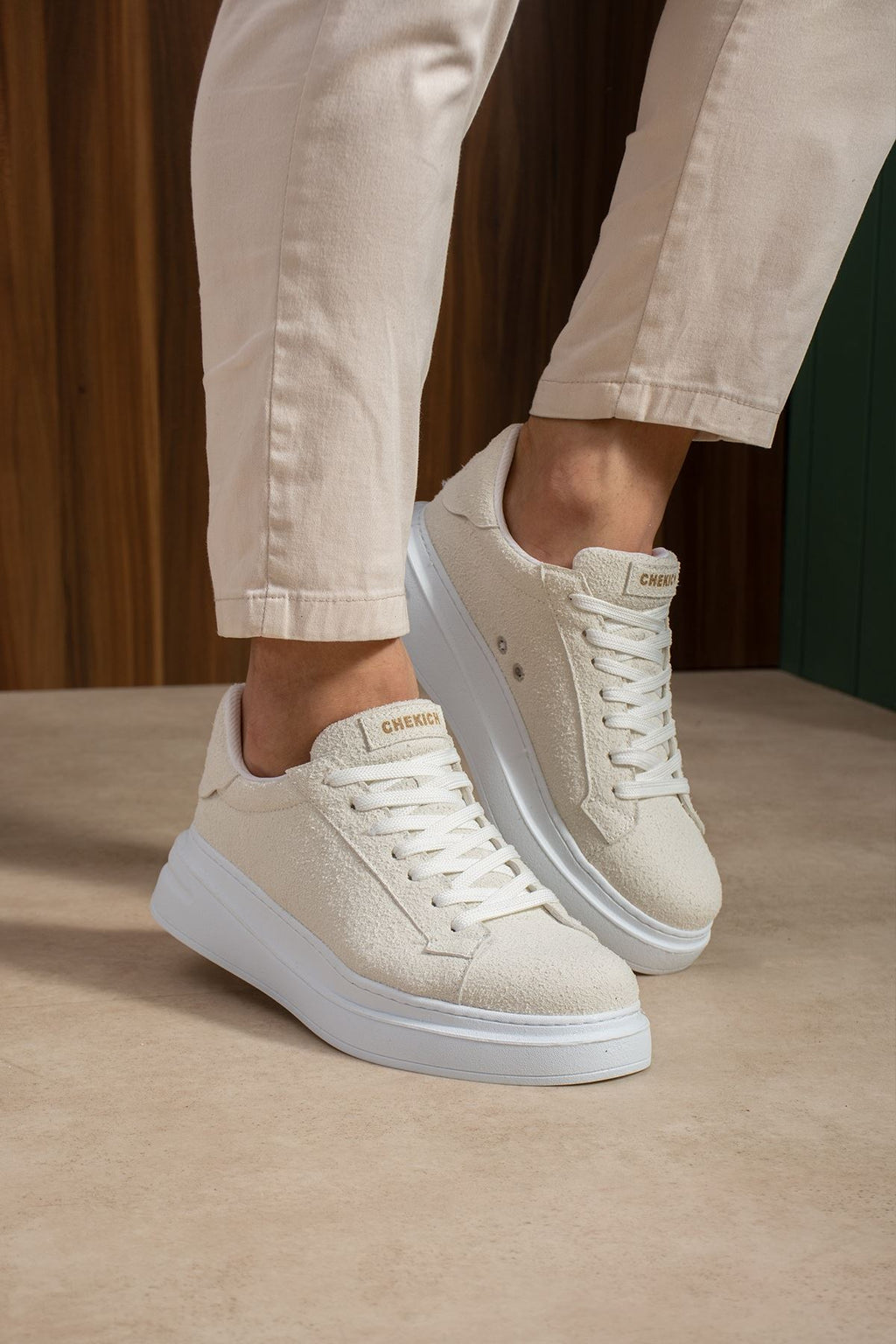 ZRC2623 - Yüksek Kalite Luxen Kalın Taban Süet Erkek Sneaker Beyaz