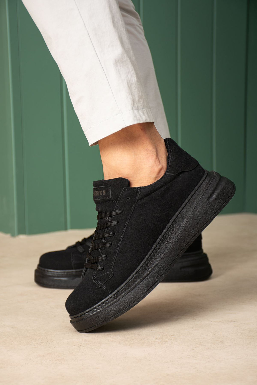 ZRC2623 - Yüksek Kalite Luxen Kalın Taban Süet Erkek Sneaker Siyah Süet