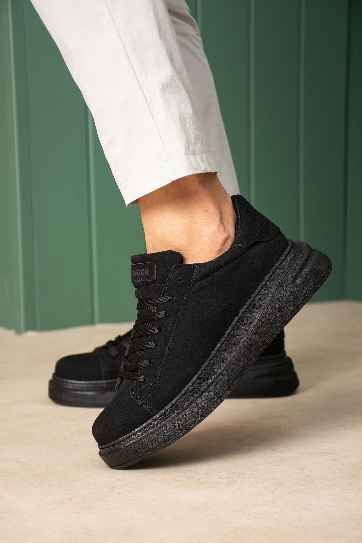 ZRC2623 - Yüksek Kalite Luxen Kalın Taban Süet Erkek Sneaker Siyah Süet