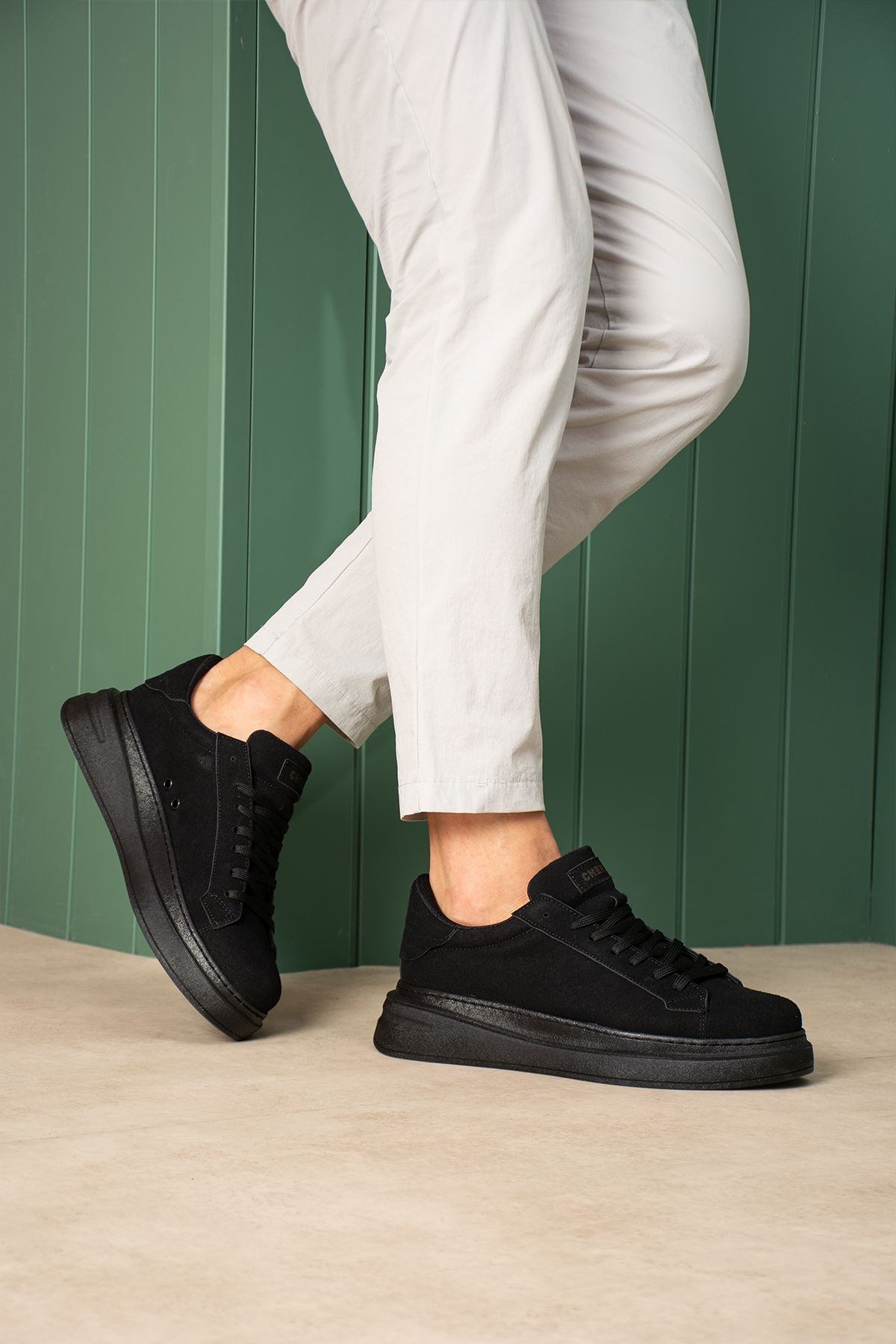 ZRC2623 - Yüksek Kalite Luxen Kalın Taban Süet Erkek Sneaker Siyah Süet