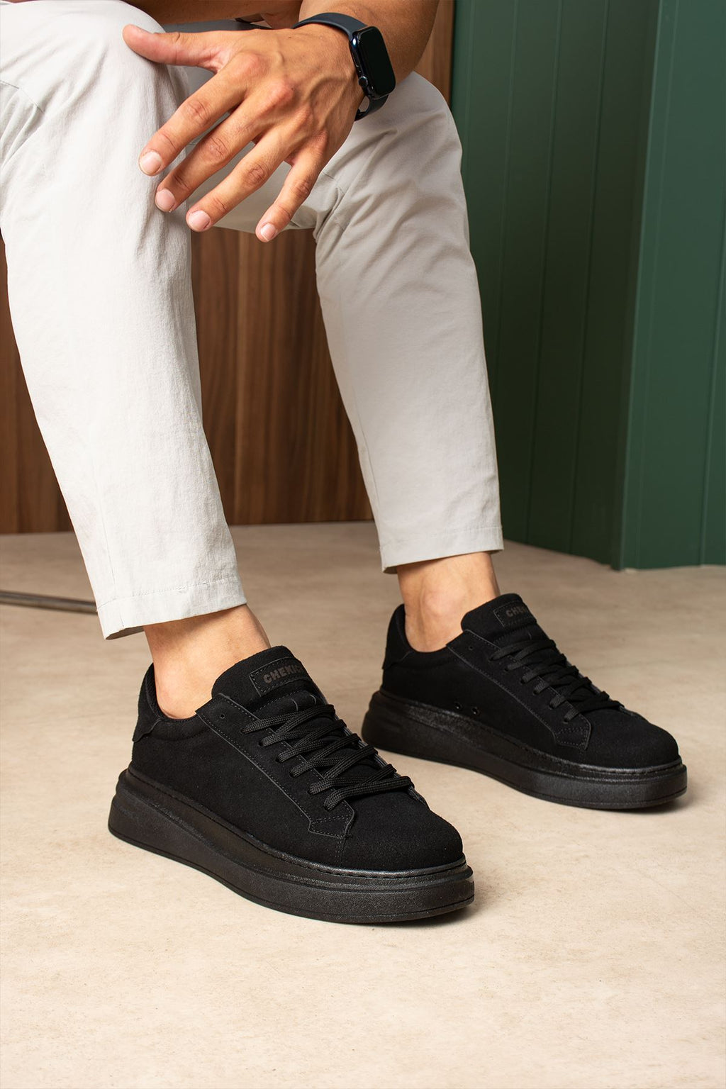 ZRC2623 - Yüksek Kalite Luxen Kalın Taban Süet Erkek Sneaker Siyah Süet