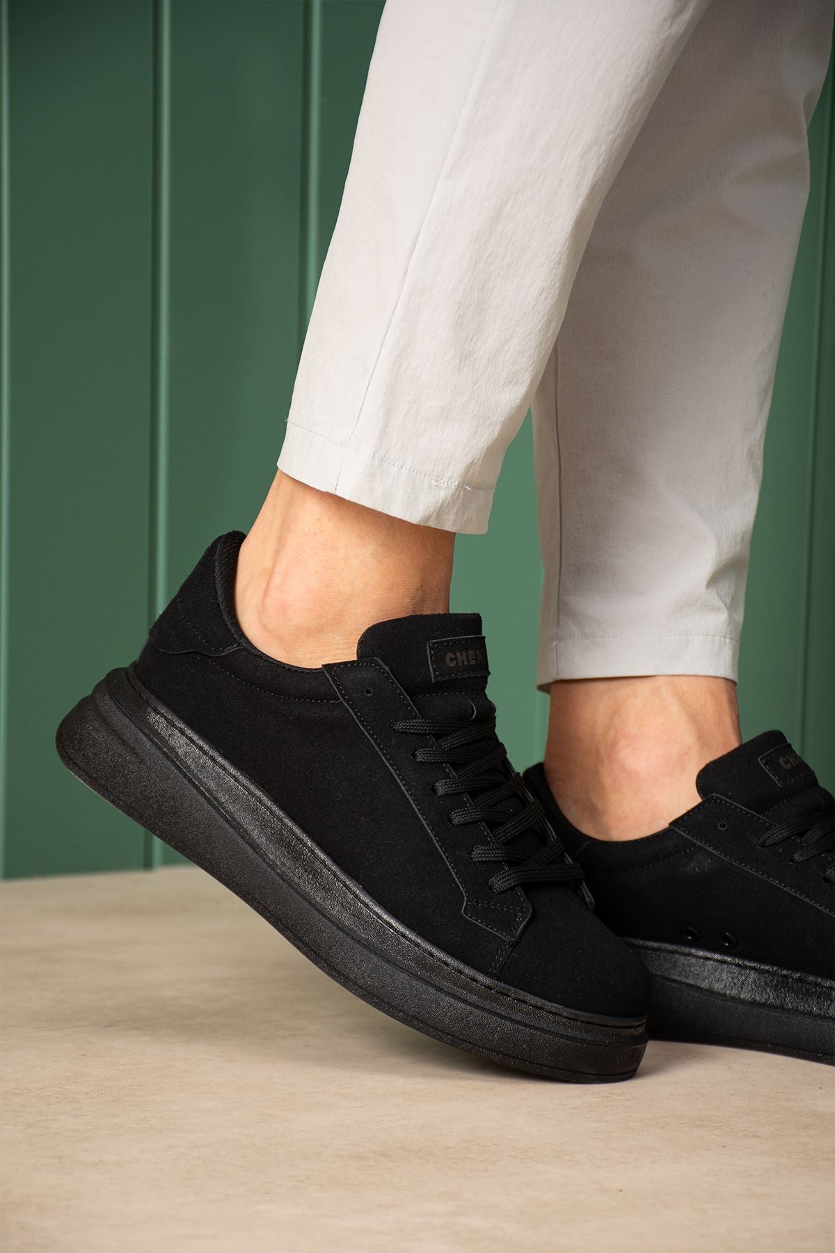 ZRC2623 - Yüksek Kalite Luxen Kalın Taban Süet Erkek Sneaker Siyah Süet