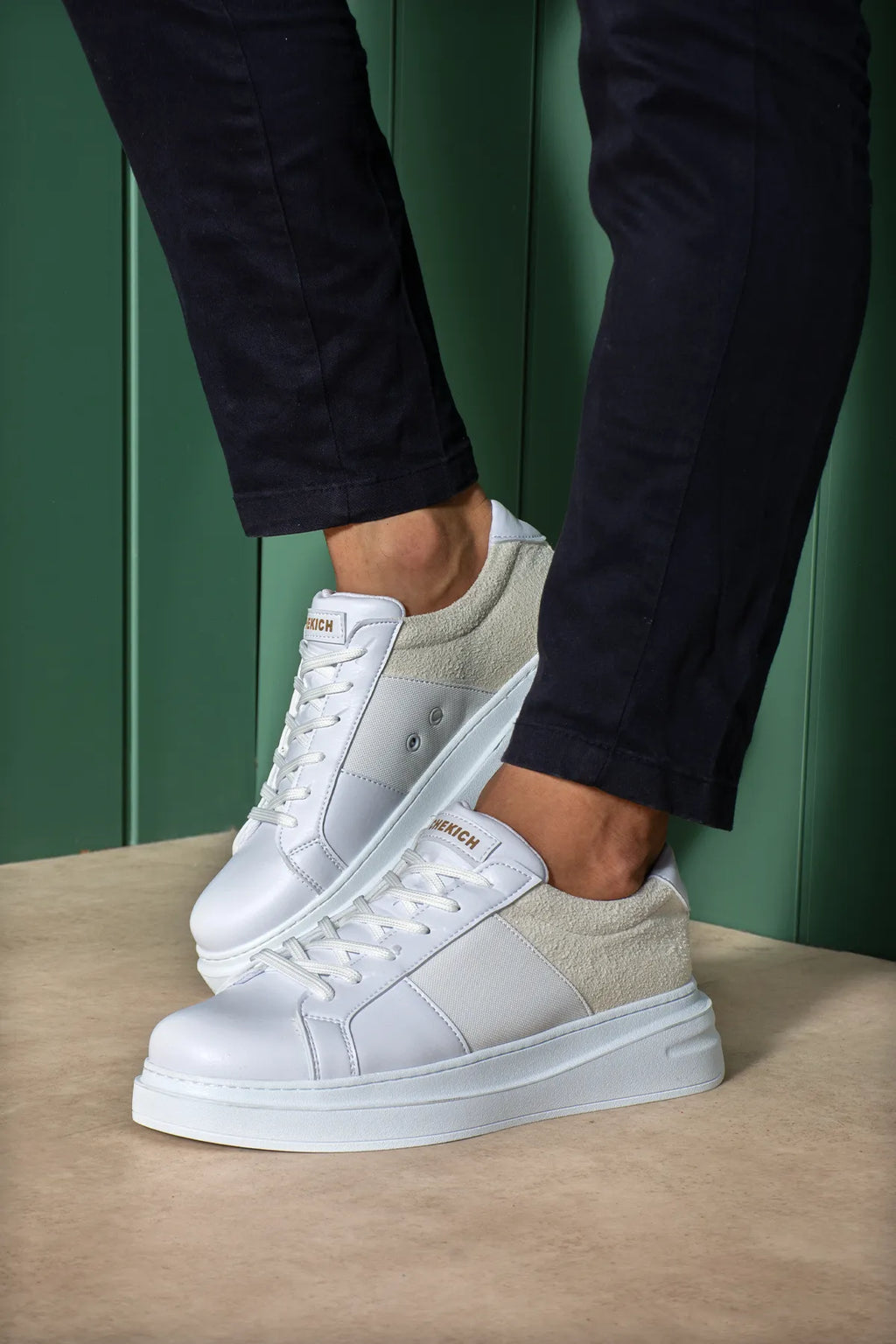 ZRC2627 - Veloura Kalın Taban Bağcıklı Erkek Beyaz Sneaker