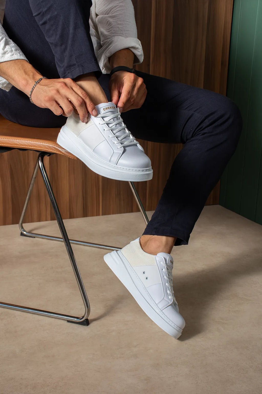 ZRC2627 - Veloura Kalın Taban Bağcıklı Erkek Beyaz Sneaker