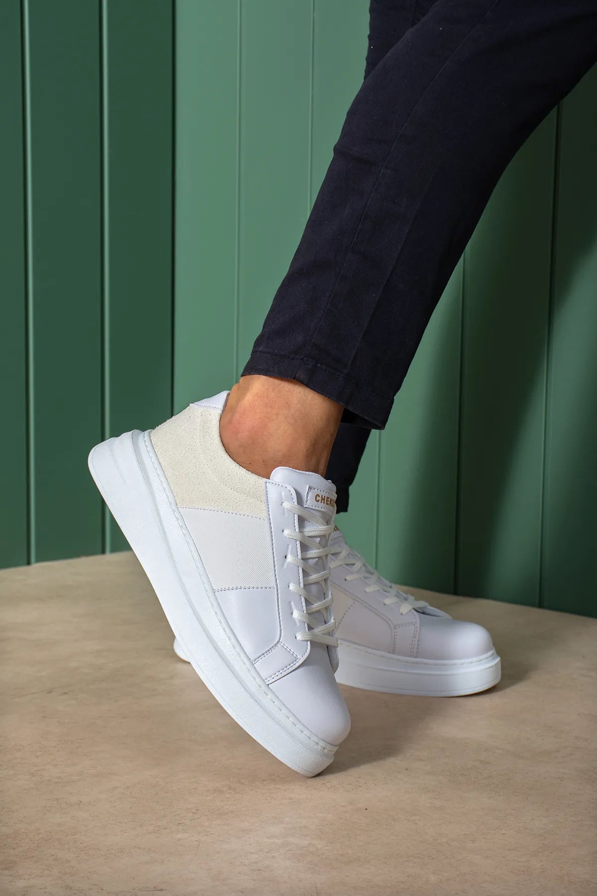 ZRC2627 - Veloura Kalın Taban Bağcıklı Erkek Beyaz Sneaker
