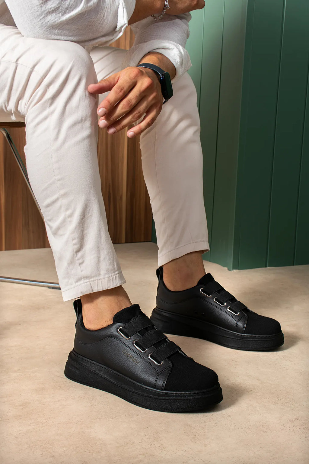 ZRC2653 - Premium Exclusive Lastik Detaylı Erkek Sneaker Siyah Süet