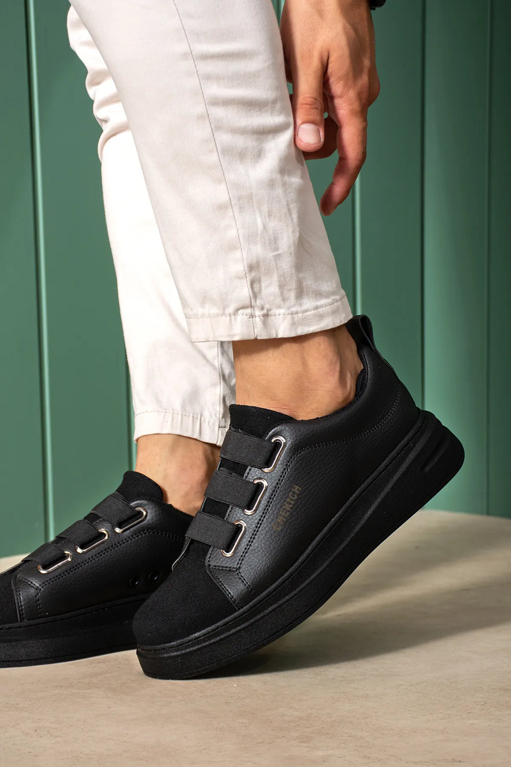 ZRC2653 - Premium Exclusive Lastik Detaylı Erkek Sneaker Siyah Süet