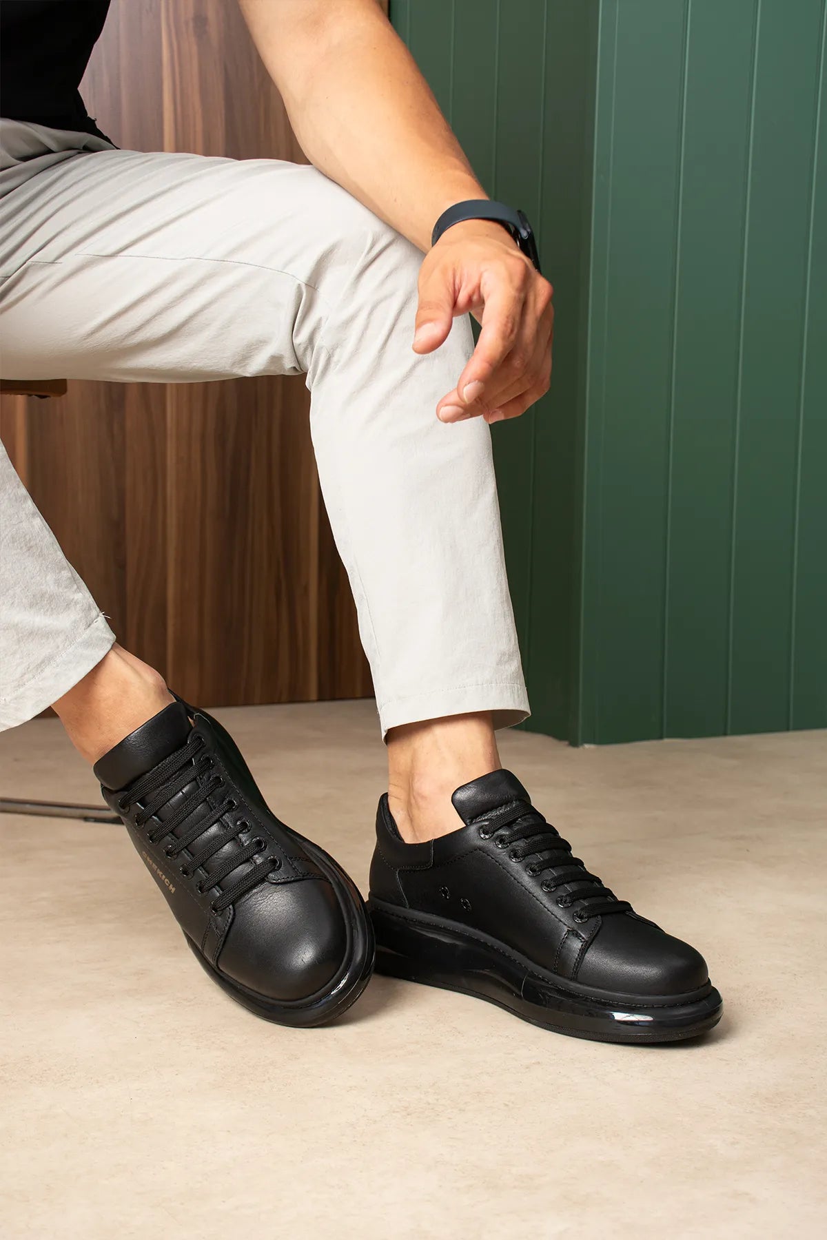 ZRC295 Yüksek Kalite Air Kalın Taban Erkek Sneaker Siyah