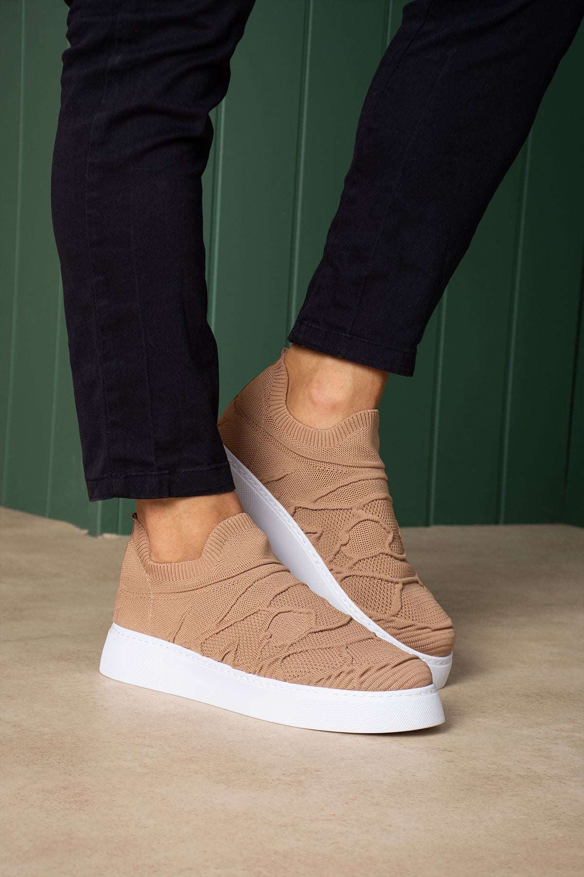 Craig Triko Yüksek Kalite Bağcıksız Slip-On Rahat Erkek Spor Ayakkabı Taba