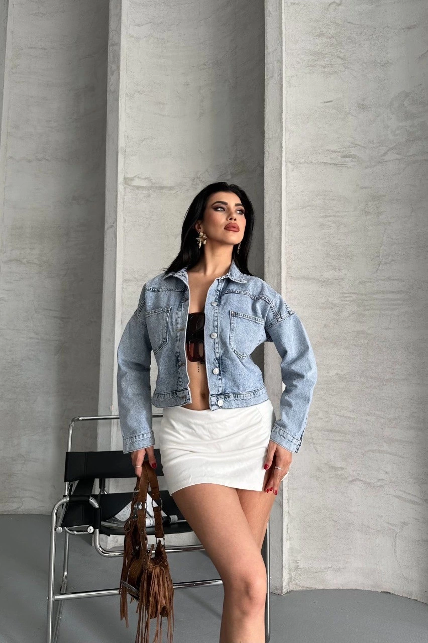 Çift Cepli Kol Katlamalı Süper Taş Enzim Yıkamalı Crop Kot Ceket Buz Mavi