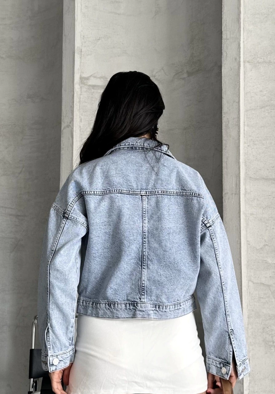 Çift Cepli Kol Katlamalı Süper Taş Enzim Yıkamalı Crop Kot Ceket Buz Mavi