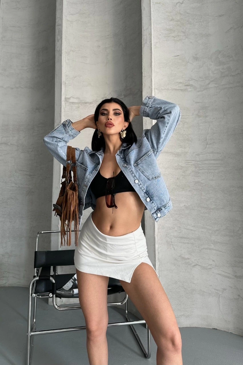 Çift Cepli Kol Katlamalı Süper Taş Enzim Yıkamalı Crop Kot Ceket Mavi