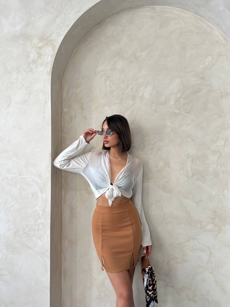 Çift Yırtmaçlı Mini Etek Camel