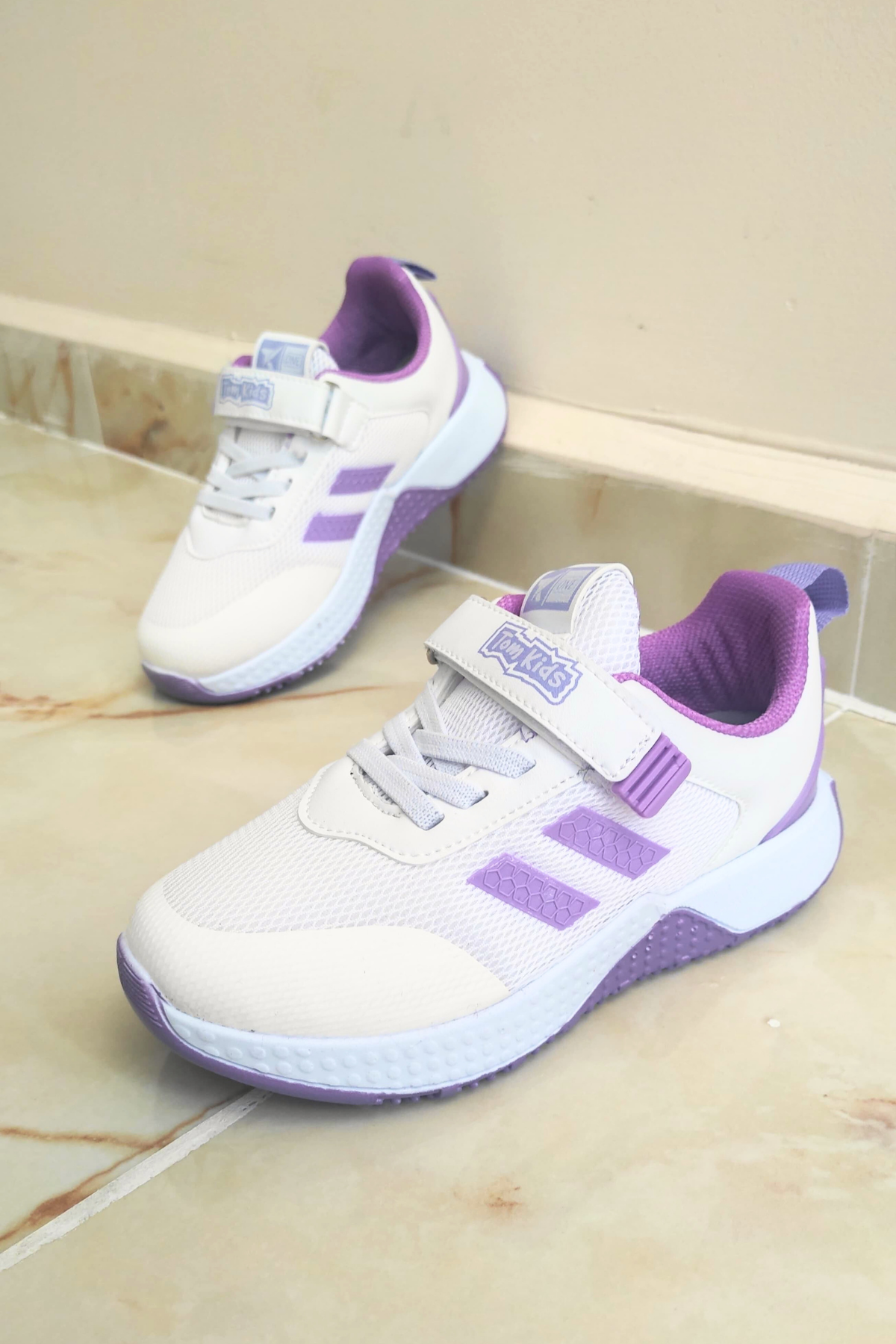 Tomkids  Cırtlı Siyah Lila Kız Çocuk Spor Ayakkabı