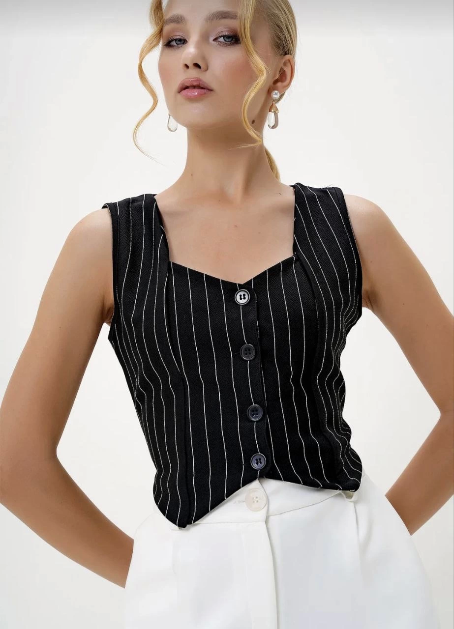 Striped Crepe Fabric Heart Collar Buttoned Crop Vest Black