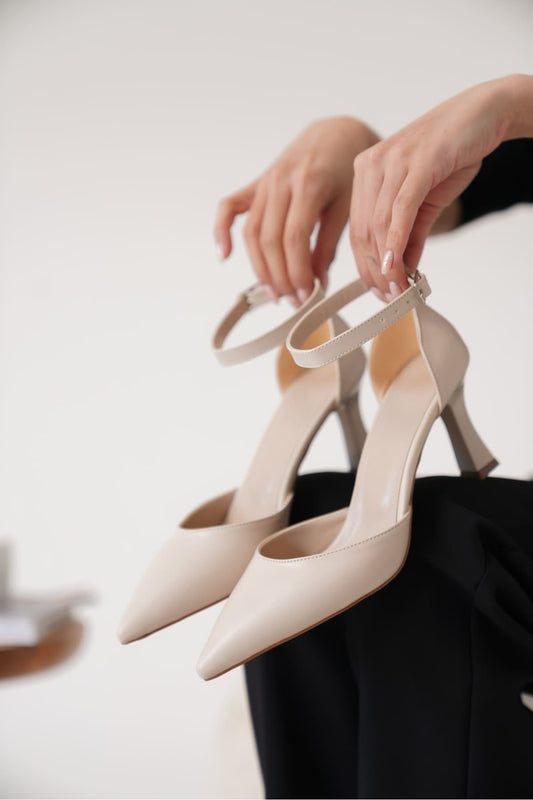 Clara Premium Women's Beige Heeled Shoes 
