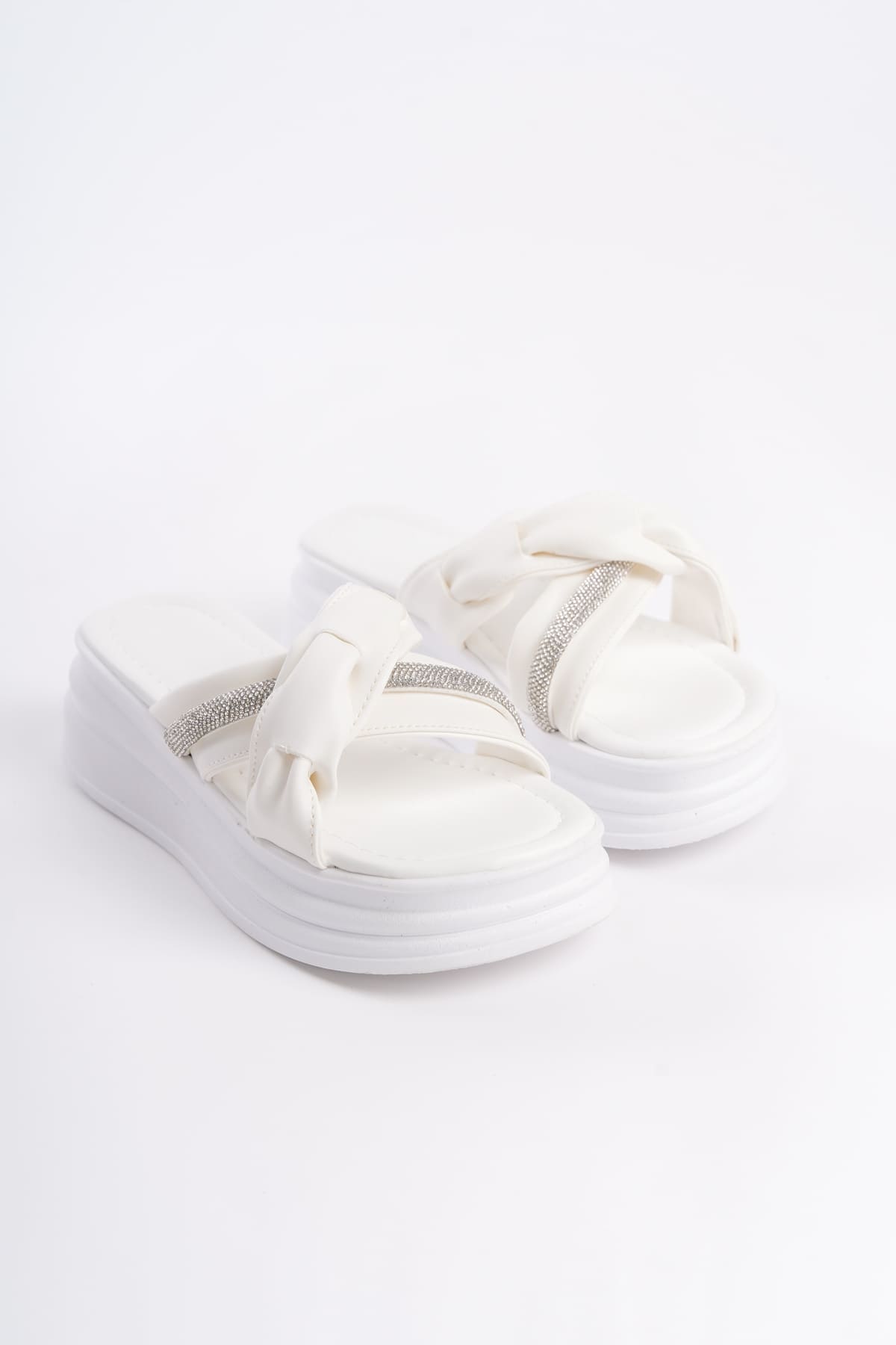 CLARA Thick Heeled Ribbon Patterned Stoned Women's Slippers - White