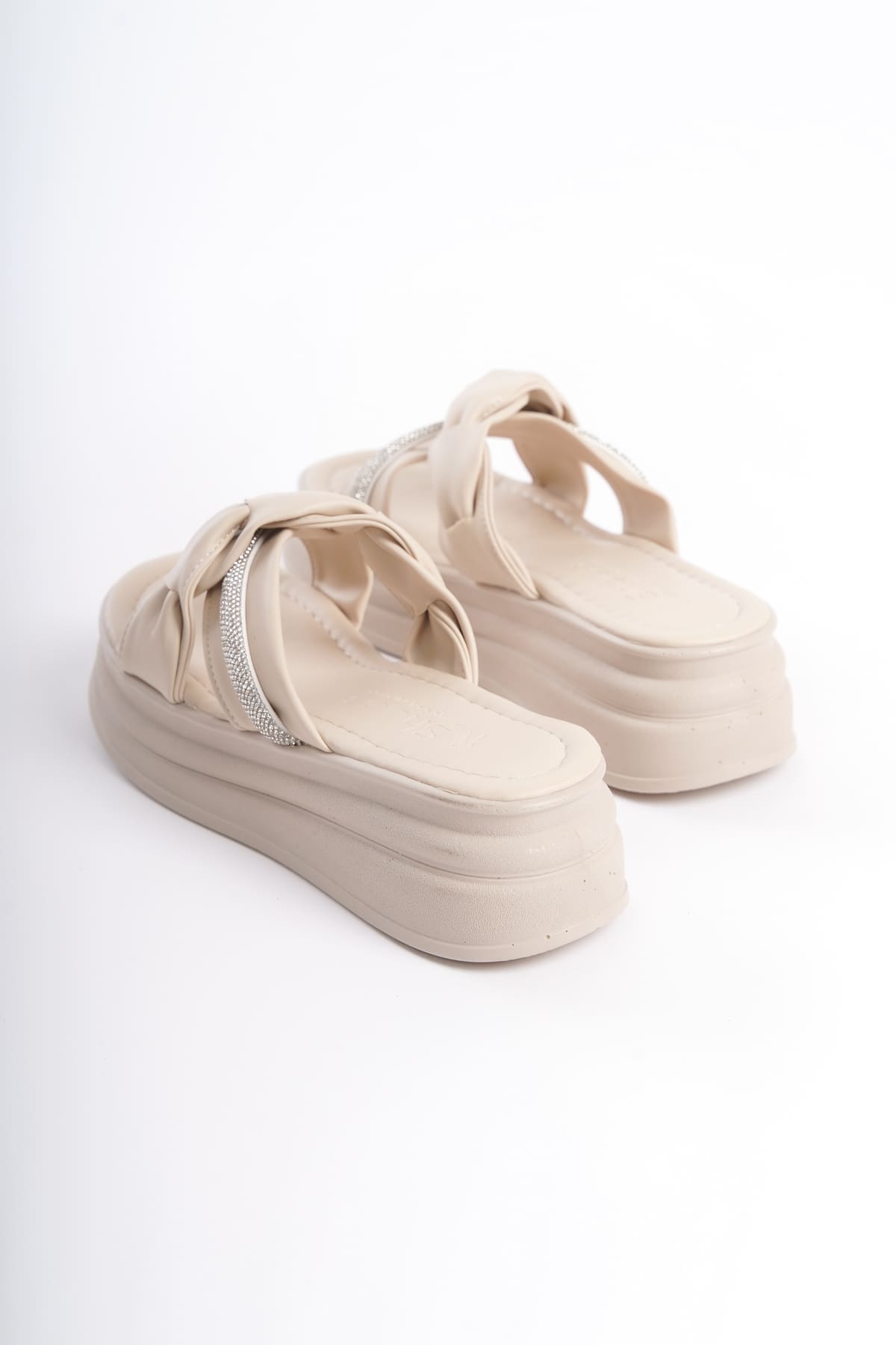 CLARA Thick Heeled Ribbon Patterned Stoned Women's Slippers - Cream